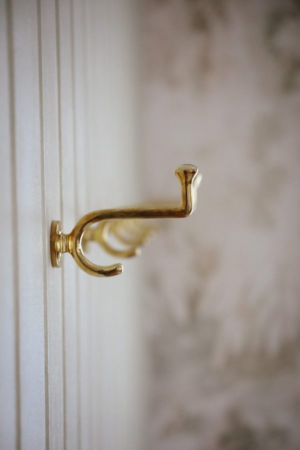 1920s coat hook, brass Supply